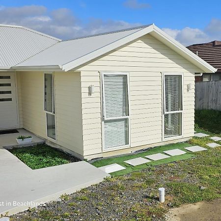 Be My Guest In Beachlands Auckland Exterior foto
